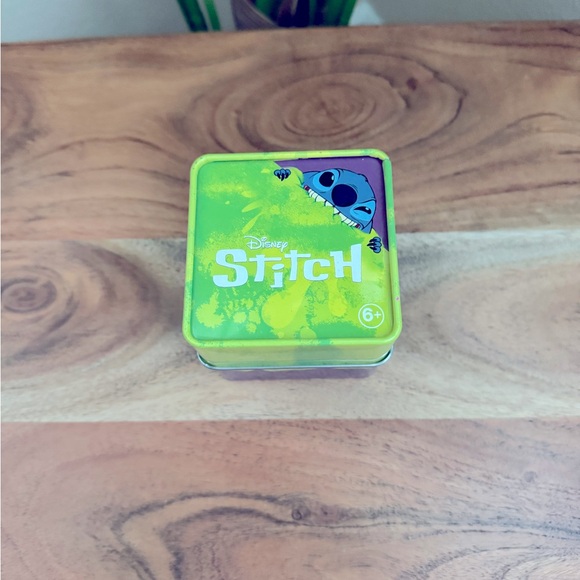 DISNEY STICH KIDS WATCH - Picture 8 of 9